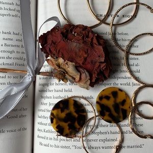 Meet your Posher, Wendy